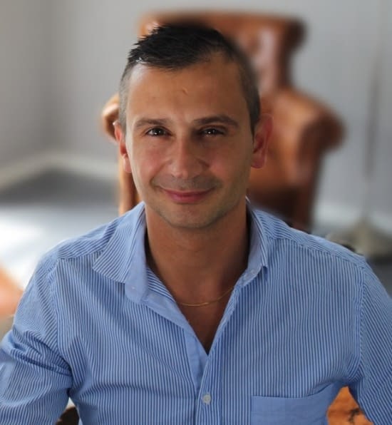 Ange Tranchida - La Pirogue Agence de communication pour une transition éclairée